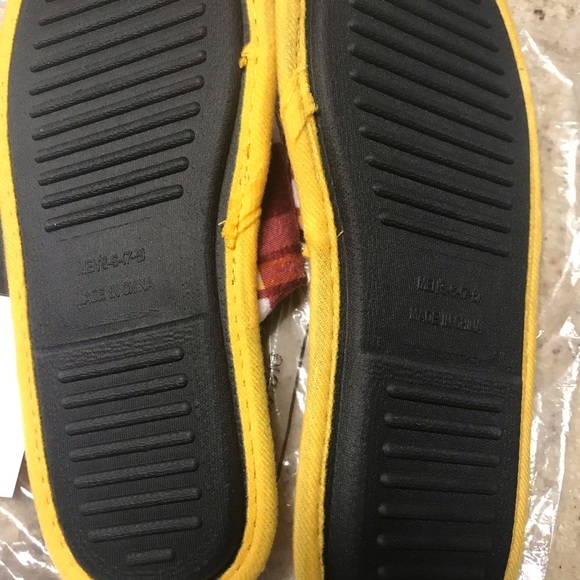 NWT Washington Redskins Slippers - Picture 2 of 4